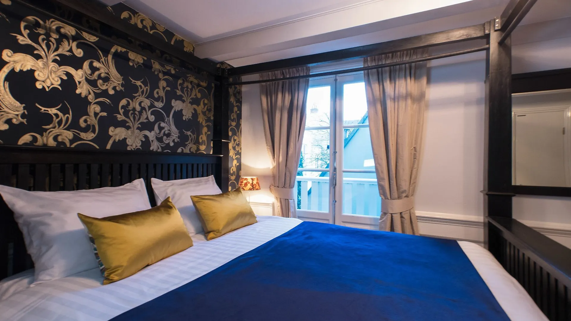Amsterdam Canal Suites Apartment